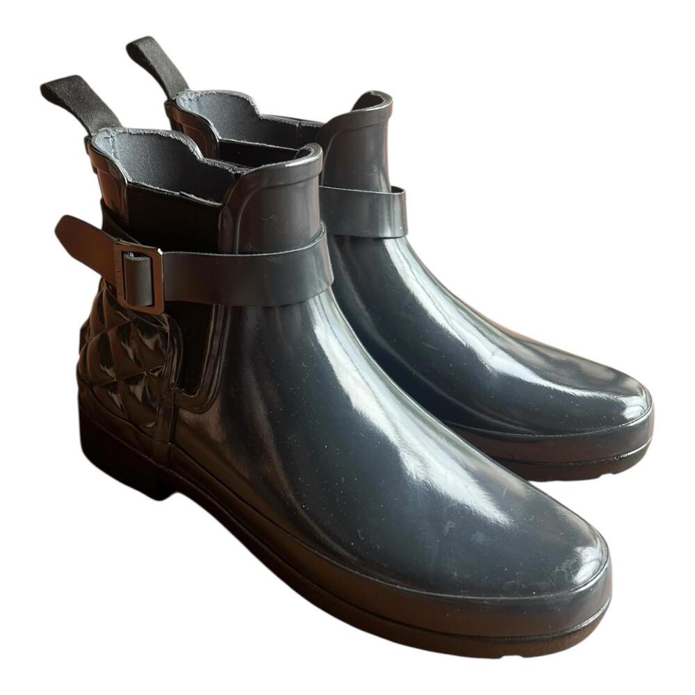 Hunter Refined Slim-Fit Quilted Gloss Chelsea Rain Boots in Gray Size 5 NWOB